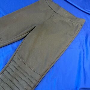 Cherokee (M) army green pants